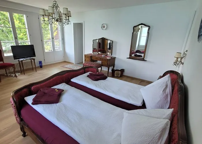 Wunderschoene Villa Mit Privatstrand